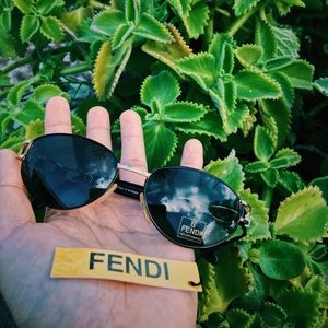 Vintage OG 90’s Fendi sunglassss: MOD. FS 241